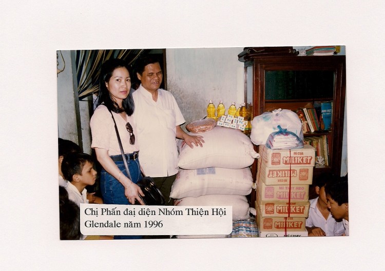 1 Phấn & Mr Đào Khánh Trừơng in 1996